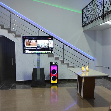 Edificio David Aparthotel โคบิฮา ภายนอก รูปภาพ